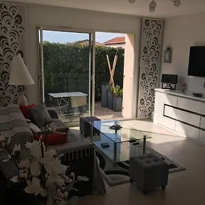 https://les-lones.fr-provencehotel.com